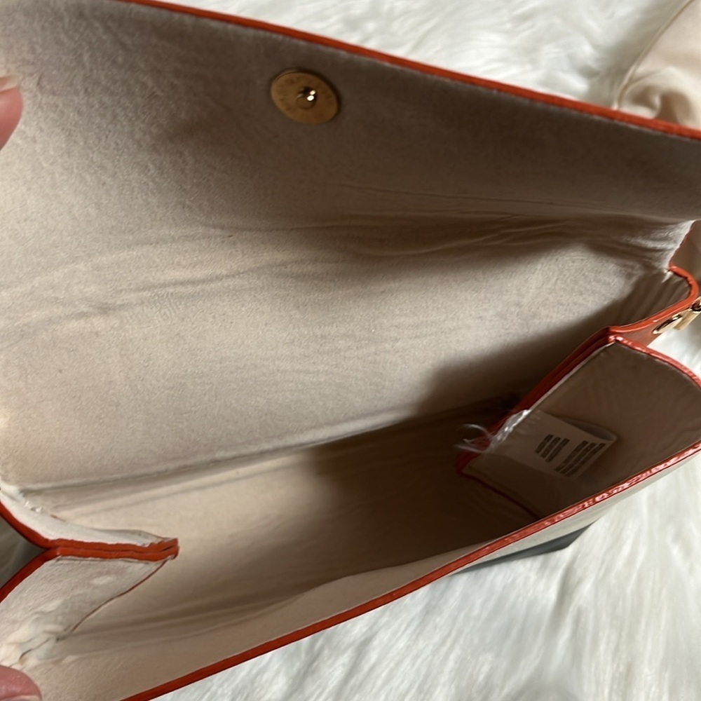 Street Level Color Block Snap Purse - Picture 6 of 11
